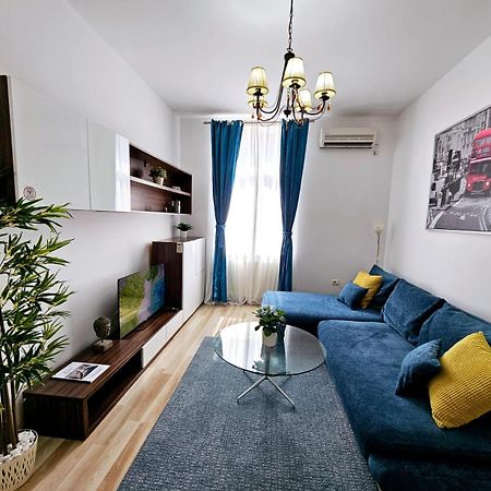 Downtown, Close To Old Town, Family Friendly - Ivo10 Букурещ Екстериор снимка