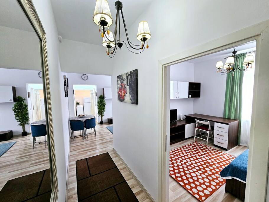 Downtown, Close To Old Town, Family Friendly - Ivo10 Букурещ Екстериор снимка