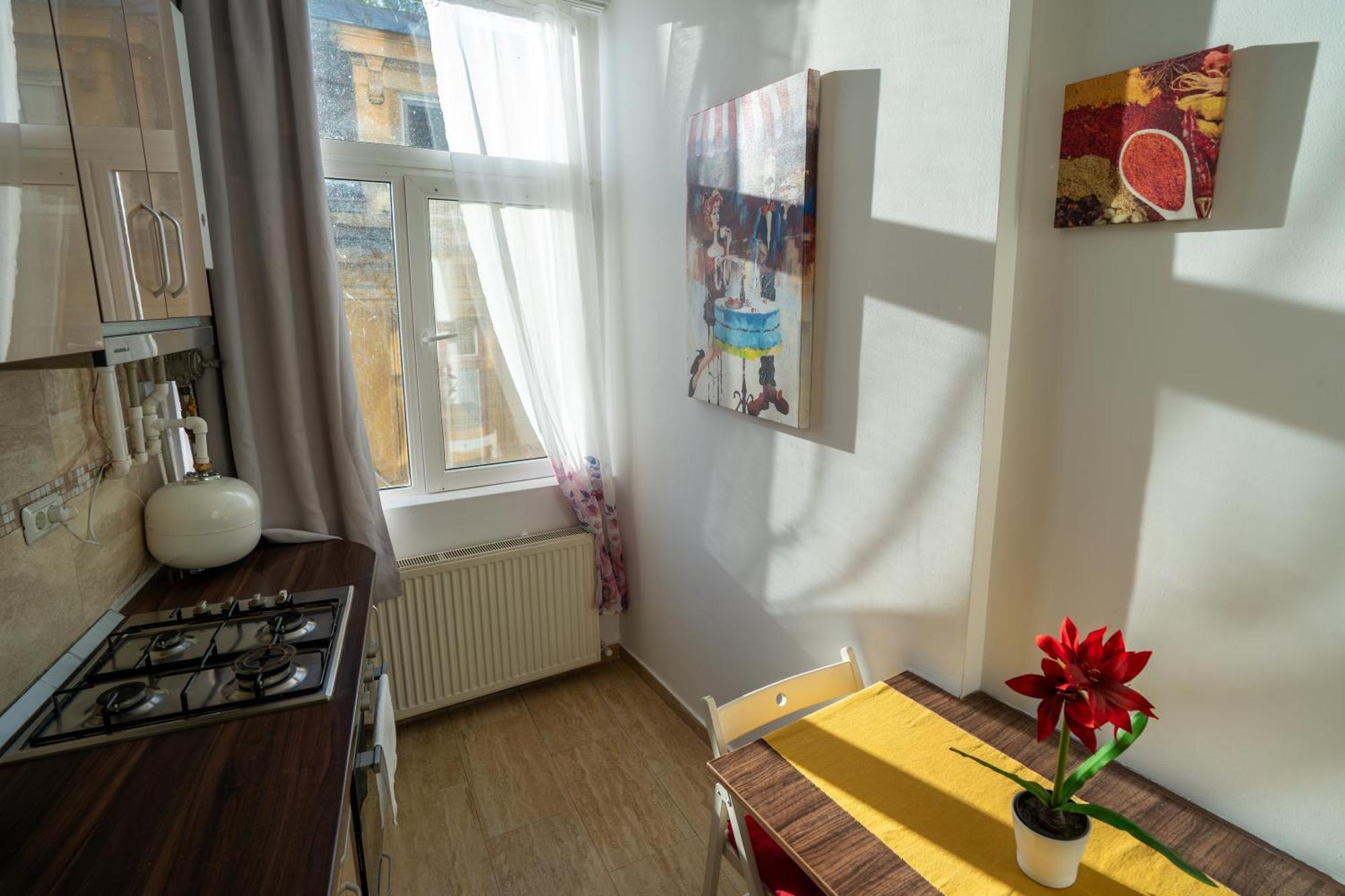 Downtown, Close To Old Town, Family Friendly - Ivo10 Букурещ Екстериор снимка