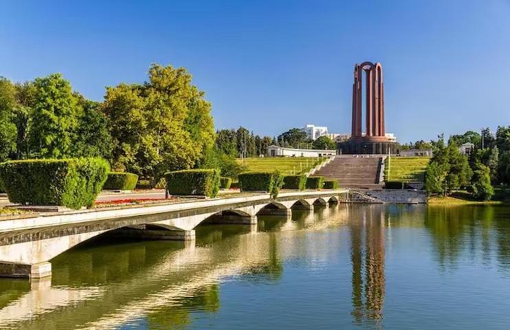 Downtown, Close To Old Town, Family Friendly - Ivo10 Букурещ Екстериор снимка