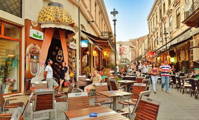 Downtown, Close To Old Town, Family Friendly - Ivo10 Букурещ Екстериор снимка