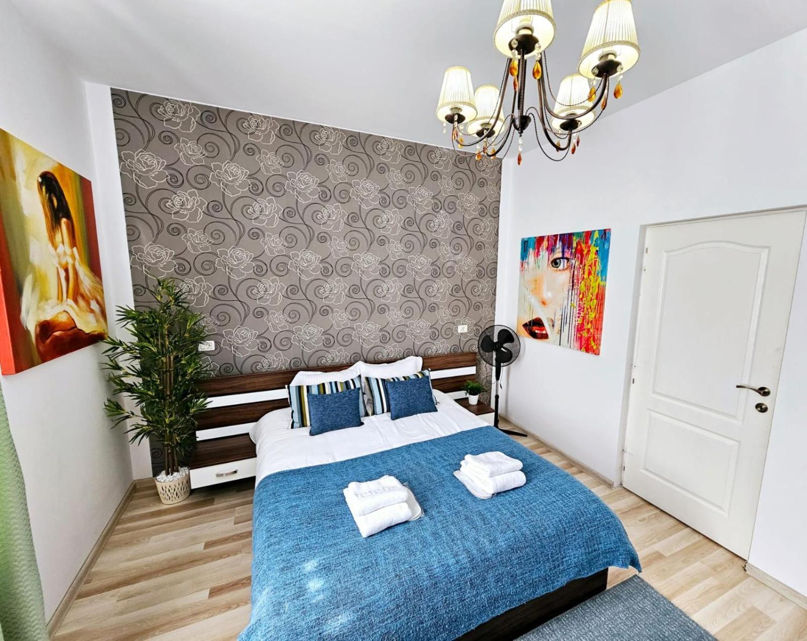 Downtown, Close To Old Town, Family Friendly - Ivo10 Букурещ Екстериор снимка